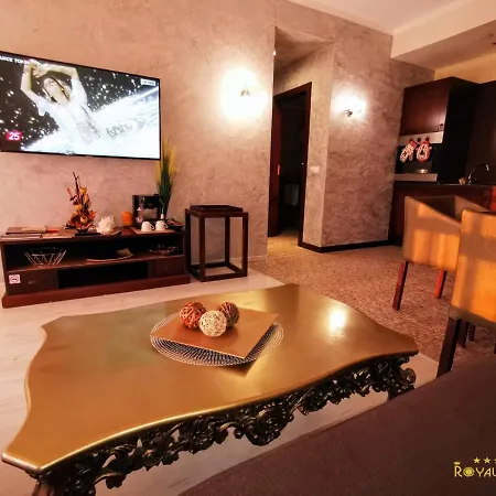 Royal Lägenhet Slăntjev Brjag